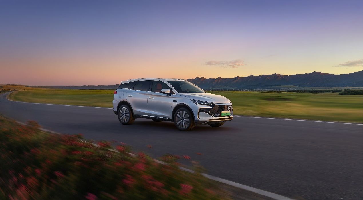 DM-i{ 175KMLm ۃr17.98f