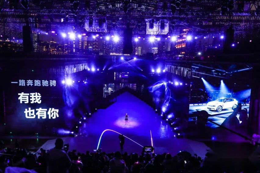 格式之外 别有天地 豪华智能旗舰SUV领克09领创而至！