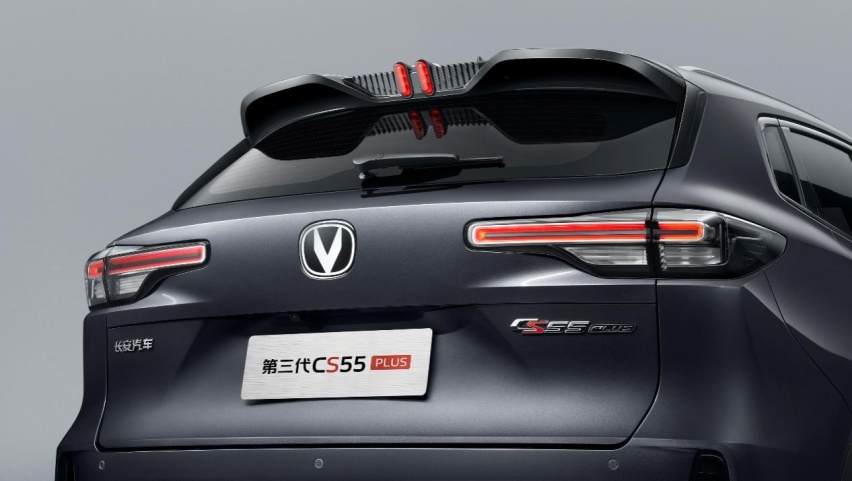 10万级家用精品SUV 第三代CS55PLUS进阶上市