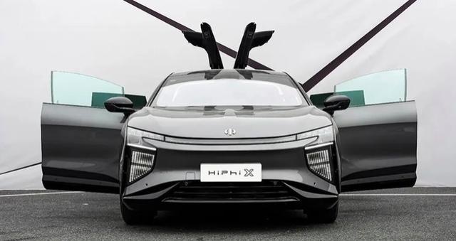 50万以上豪华纯电动车7月销量，前五国产占两席，第一名竟是它