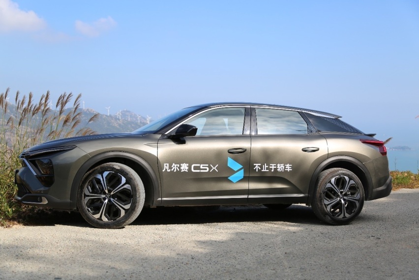 定单破一万台，法系车都像凡尔赛C5X这样，还愁没销量？