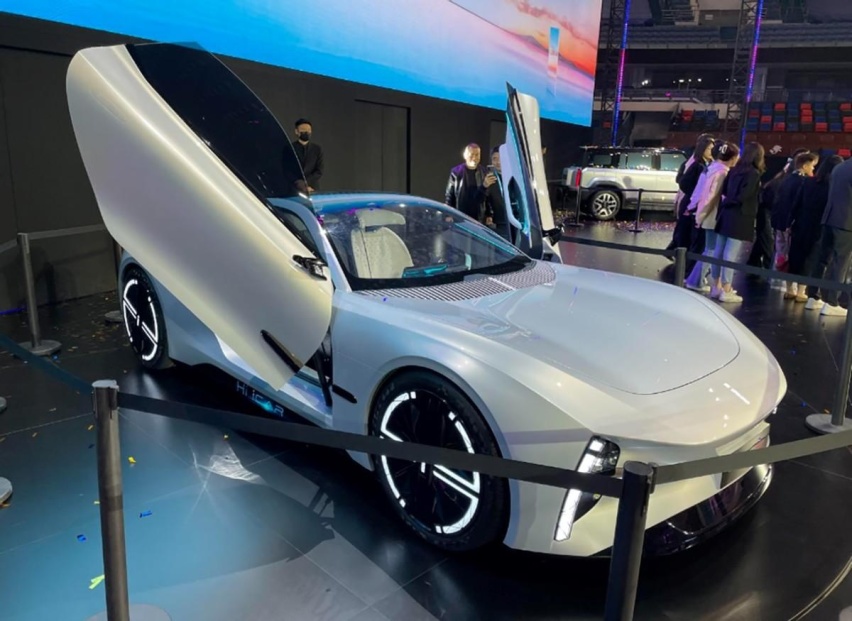 奇瑞汽车iCAR品牌：概念超跑 iCAR-GT与硬派越野iCAR 03