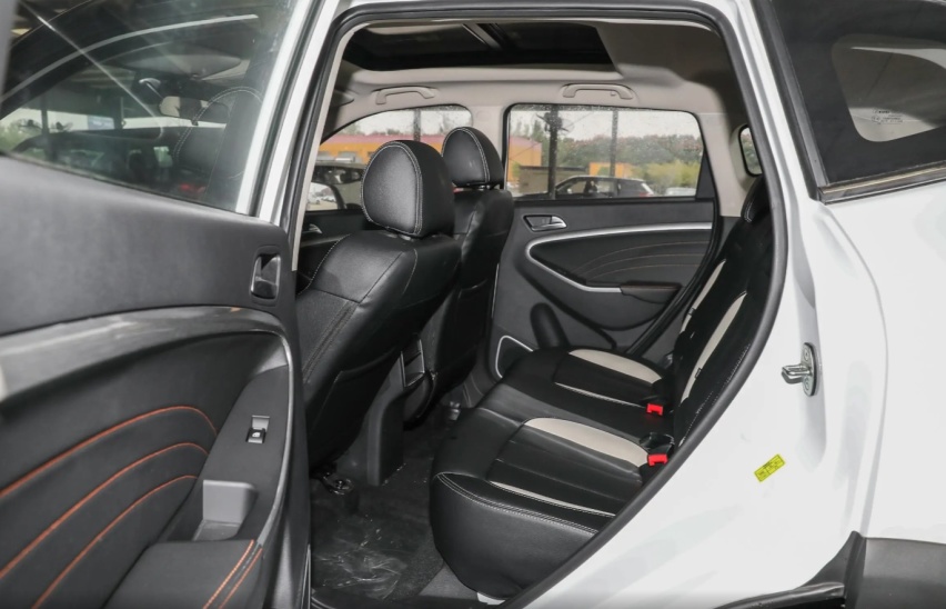 你敢想象？4万多的全新SUV，还是燃油引擎，时尚外观！
