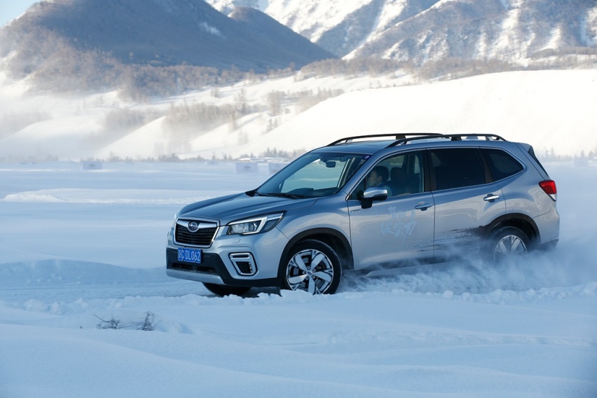 -15℃的冰天雪地，开什么SUV最稳最安全？