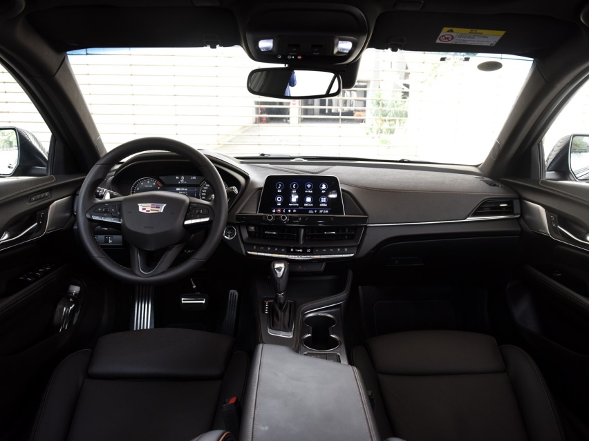 2.0T+8AT的豪车不到24万起，4月这几款上市新车必看