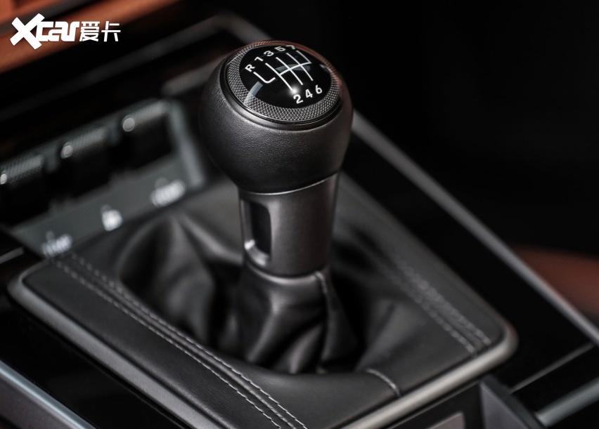 眼花缭乱的挡把,你还会开车吗?