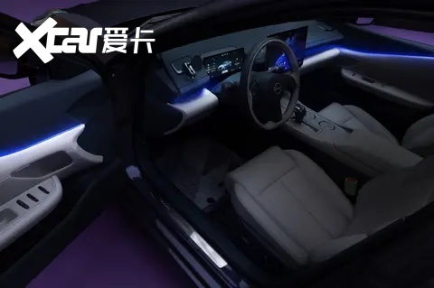 东风日产公布“油电同智”战略首车：天籁·鸿蒙座舱新车首发亮相