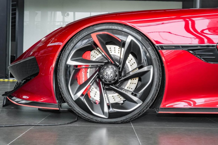 别等特斯拉Roadster，MG Cyberster纯电跑车更值得期待