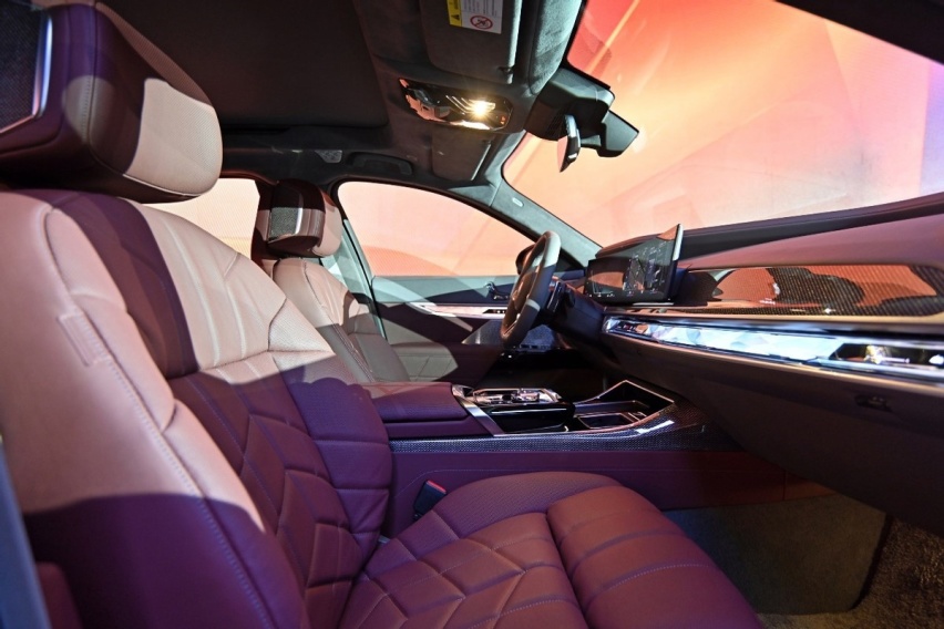 豪车旗舰全球首发，全新BMW 7系与BMW i7，更高端、更智能！
