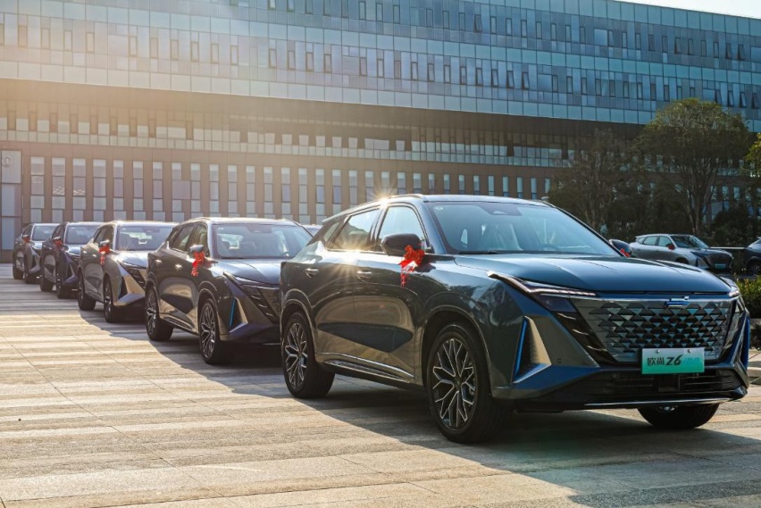 除了续航1200公里，六方面审视这款SUV，首批用户会如何评价？