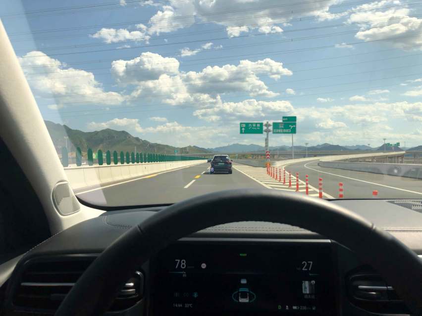 “出来混迟早要还的”蔚来终推送NIO Pilot自动辅助驾驶