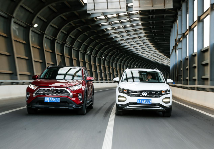 两款SUV，不一样的生活体验 20多万买探岳还是RAV4？