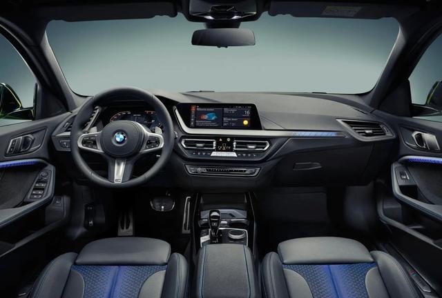 宝马M135i xDrive官图发布 搭载2.0T动力
