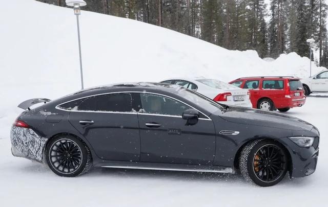 AMG GT73、F-PACE SVR……今天的谍影车有点烈