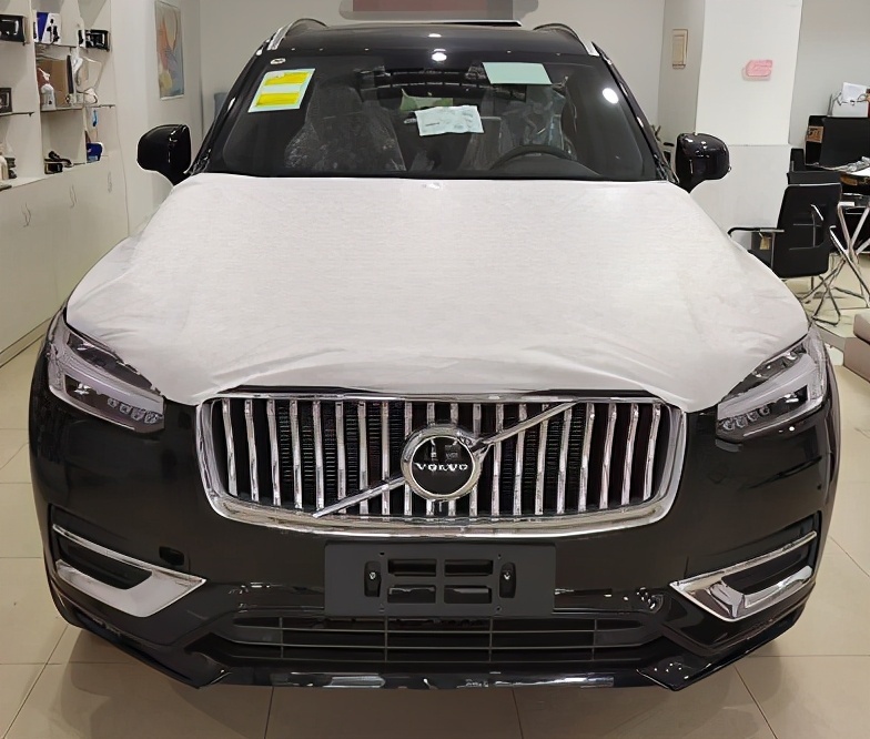 连降12万！体验沃尔沃XC90，机械增压+轻混，内饰你认可吗？