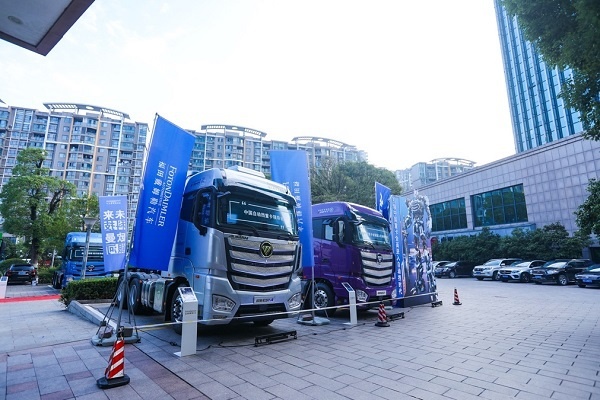 全新产品+全新专属动力  欧曼系列新品发布引领重卡国六时代