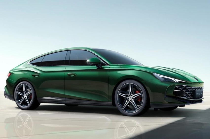 MG7迎战价格战！2.0T+电动尾翼，上汽名爵MG7售11.98万元起