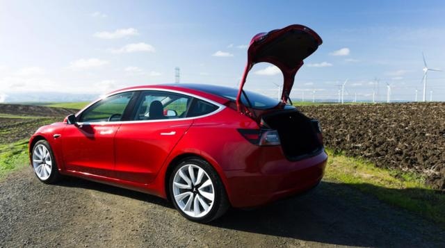 续航668，价格34，Model 3会不客气地抢地主吗？