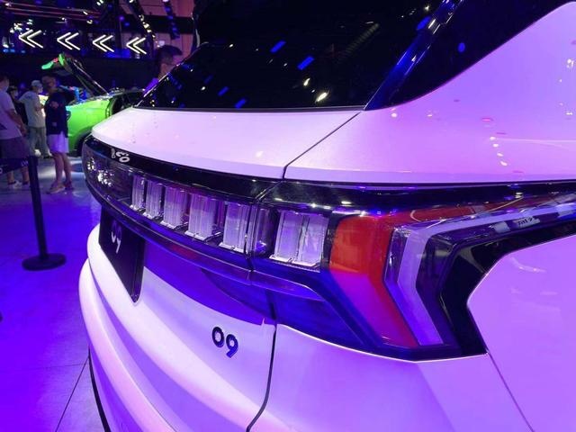 自主品牌中大型SUV 领克09亮相2021成都车展