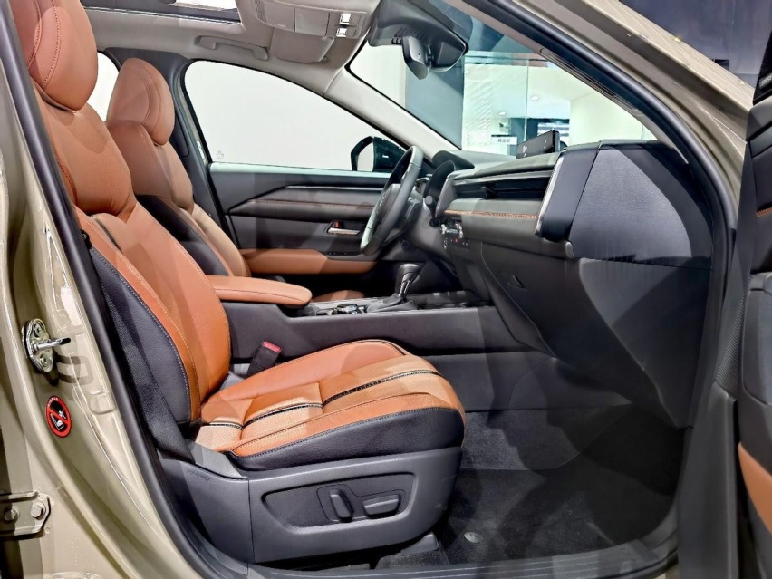 15万预算买2.5L合资SUV？探店马自达CX-50，新增畅行版