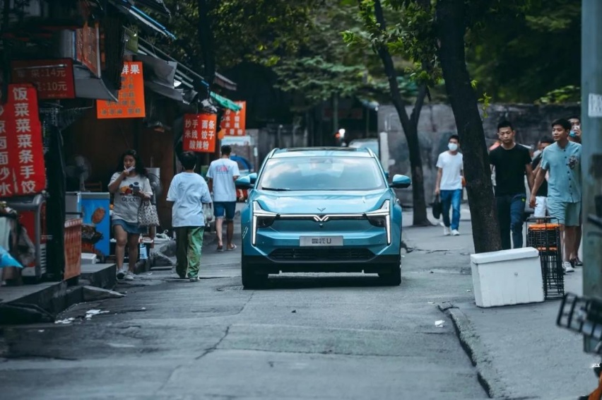这款紧凑型电动SUV售价20万，为何不选续航更长的小鹏P7
