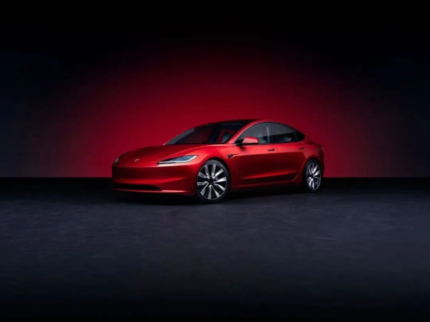 马斯克终究是商人！新款Model 3开启预售，中国品牌可喘口气了