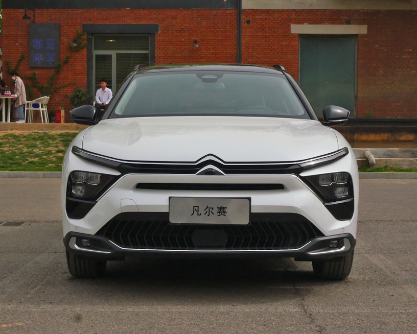 配置升级/欧版套件 加一元的2023款凡尔赛C5 X如何