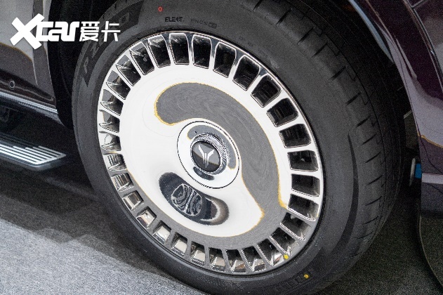 岚图泰山探店：3799万起的旗舰SUV凭何成华系“霸气担当”(图6)