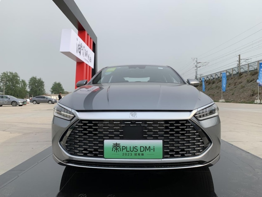 、百公里亏电油耗低至3.8L，主打的就是“省”！575.png