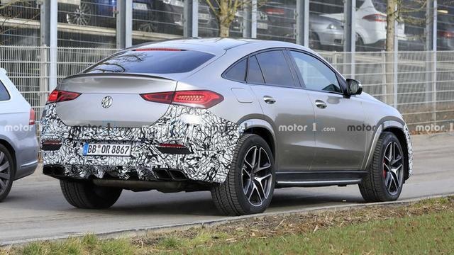 奔驰AMG GLE 63 Coupe谍照曝光 全新家族式前脸