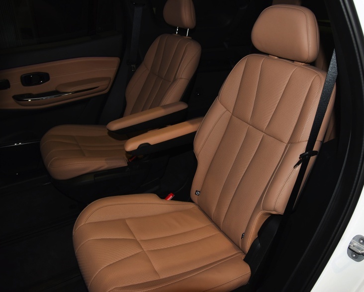 红旗E-HS9如何赶超蔚来ES8和Model X？