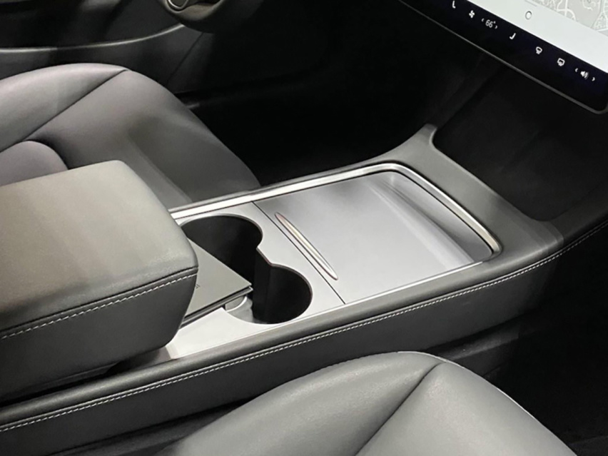 外观小改内饰有变化 特斯拉新款Model 3最新谍照