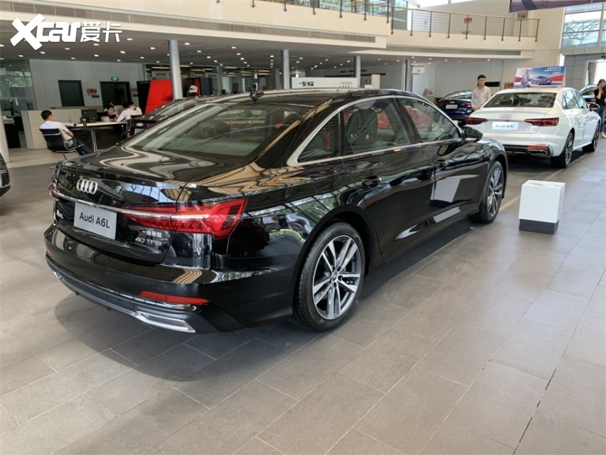 奥迪的“背水一战”！A6L下跌幅度达12.99万，值得入手吗？