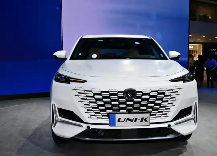 月薪6000也买得起的“平民版XC60”！全系2.0T起售仅15万！