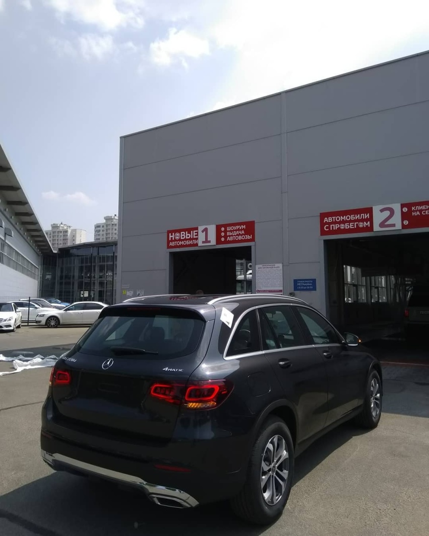 越野范的造型 全新奔驰GLC级海外实车
