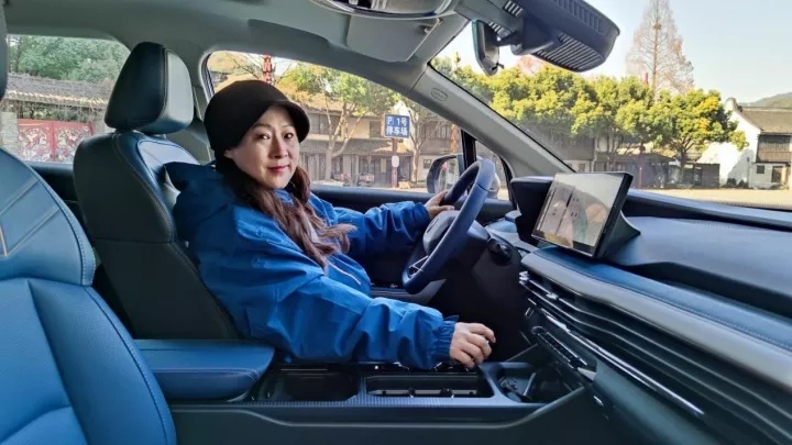 试驾官丨评测睿蓝9，10万级纯电7座SUV，还能换电？