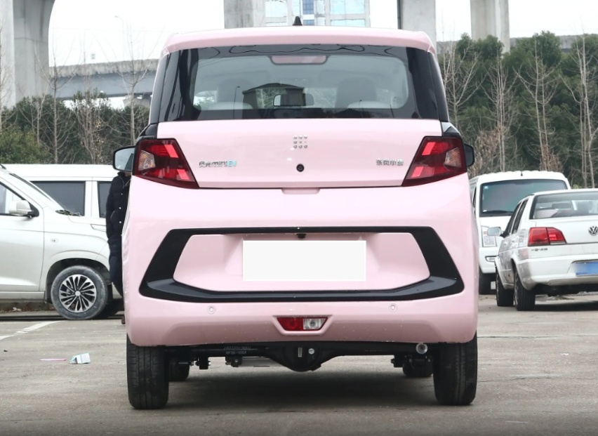 3.96万！全新军工品质新车上市，折合百公里油耗0.96L，外观挺酷