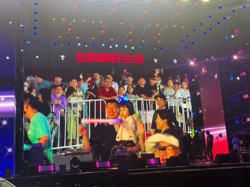 奔腾T90比哈弗H6大动力更强，1.5T卖十万“国民神车”卷到头了！