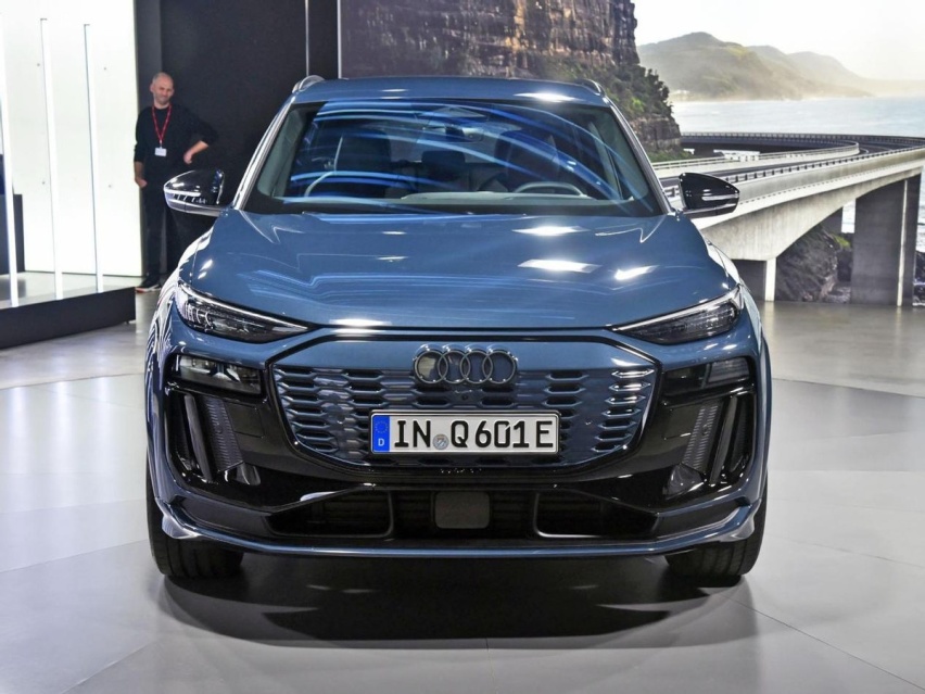 与保时捷Macan EV同平台 奥迪Q6 e-tron全球首发 北京车