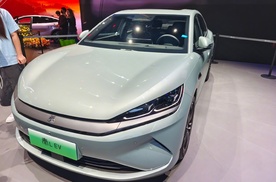 秦L EV云辇型上市，售价12.98万元起