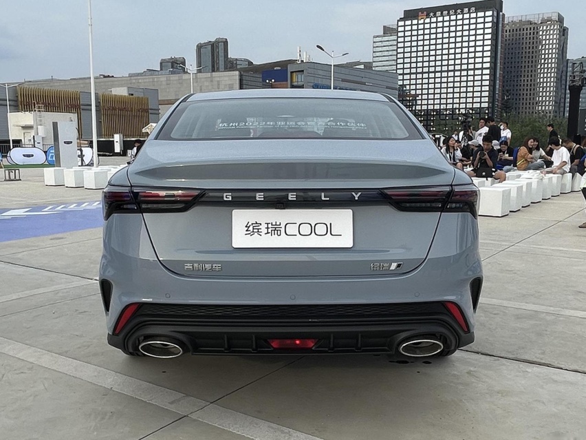 吉利缤瑞COOL冠军版上市 宽体低趴更动感/售8.98万元
