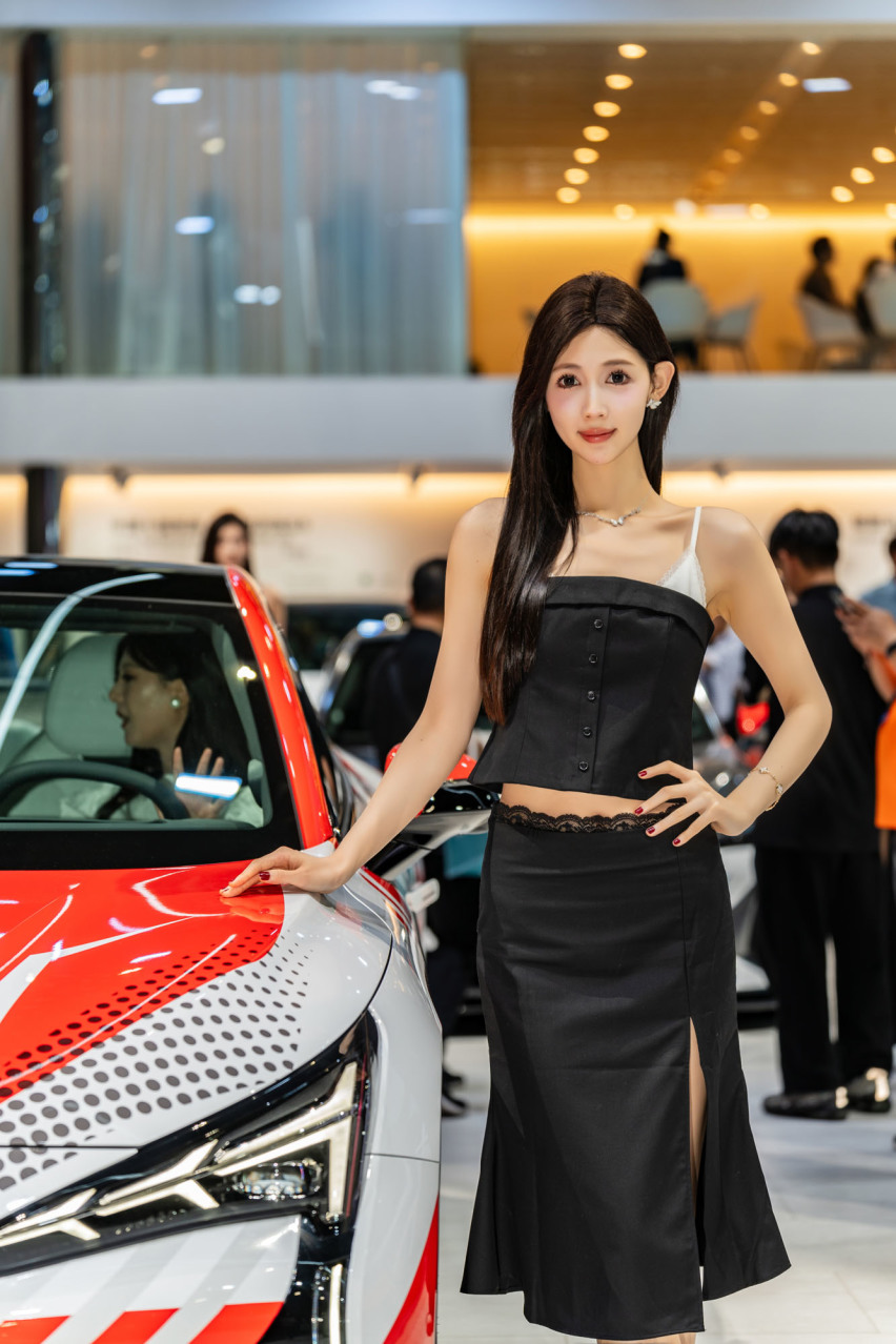 2024广州车展小姐姐大合集！是真男人就坚持到最后一张！