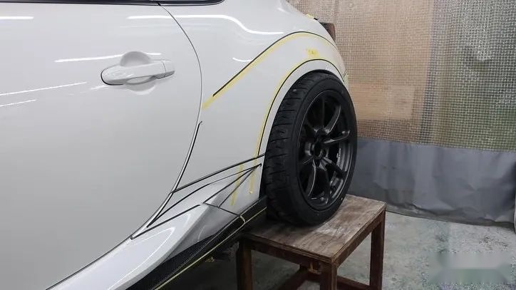 VOLTEX推出丰田GR86宽体套件，没了GReddy制约更好发挥？