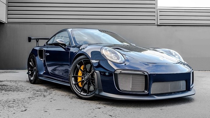 保时捷911 GT2 RS实车 很强的运动感