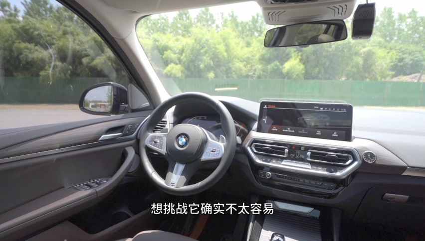 双车横评，沃尔沃XC60对比宝马X3，不同路线各有千秋