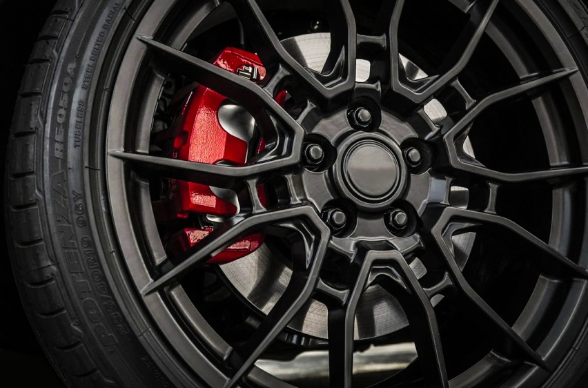 刹车片知多少？ Carbon Ceramic 刹车片适合你的车子吗？