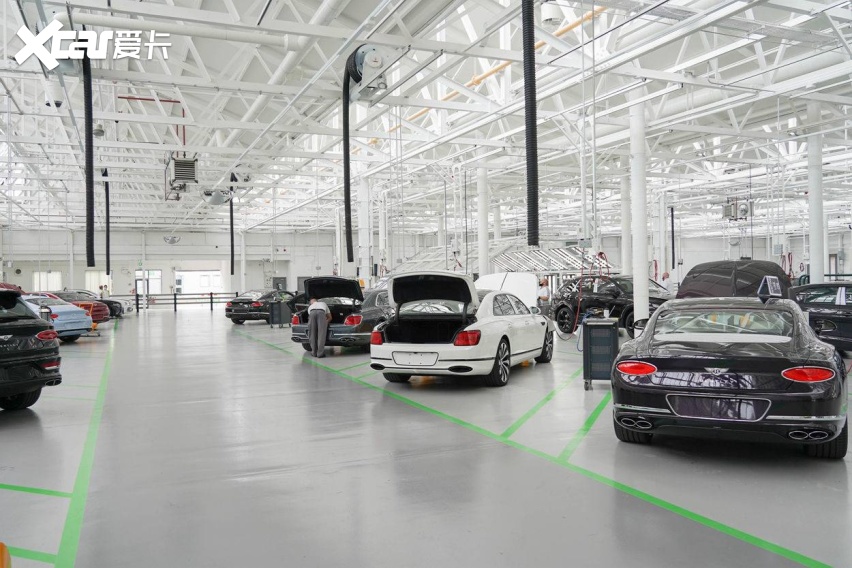 优化制造流程,极致精细检查,宾利克鲁工厂"品质中心"落成