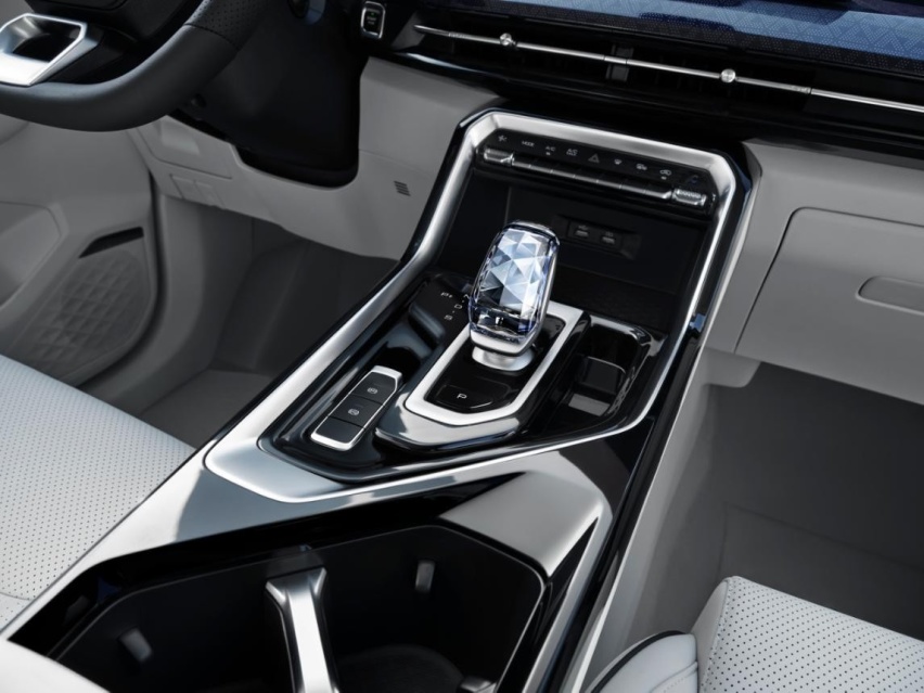 顶配10万的混动SUV，五菱星辰混动版，表现令人惊喜！
