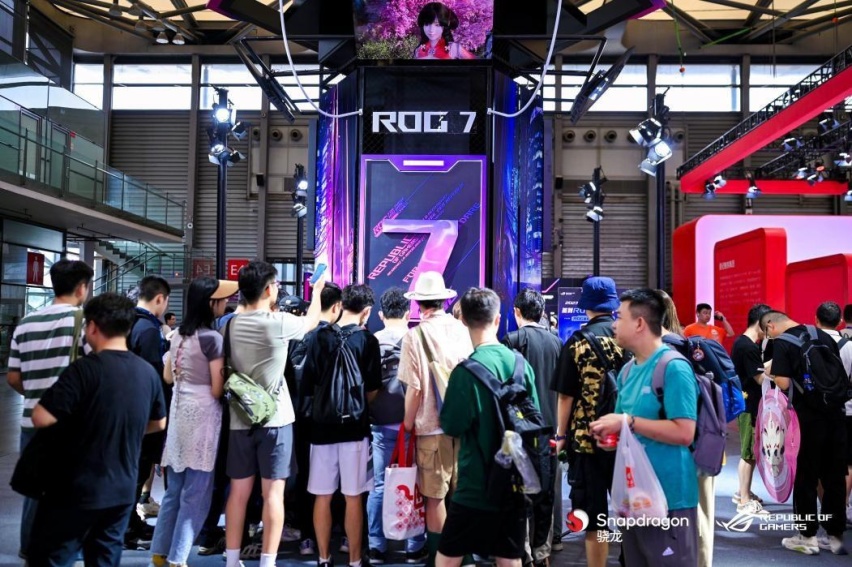 ChinaJoy观察：魔霸7Plus领衔&ROG7系列闪耀！信仰玩家燃