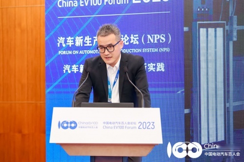 极氪远超特斯拉，打造全球量产最大的7200吨巨型压铸机